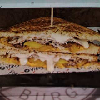 Toast maxi porchetta