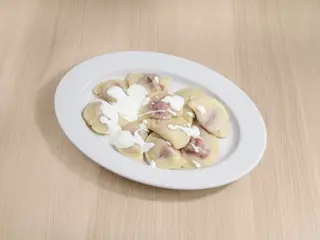 Pierogi z truskawkami (250g)