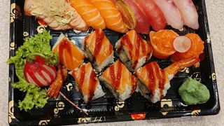 Sushi Variety Box(16pz)