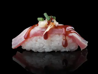 Nigiri maguro fire