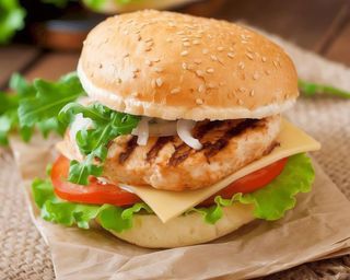 Hambúrguer de Frango Grelhado