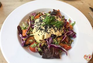 Ensalada De Hummus