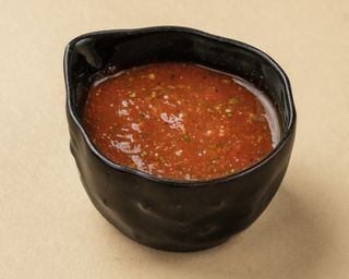 Сацебелі (30г)