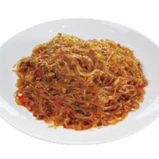 307. Spaghetti di Soia Con Pollo In Salsa Piccante