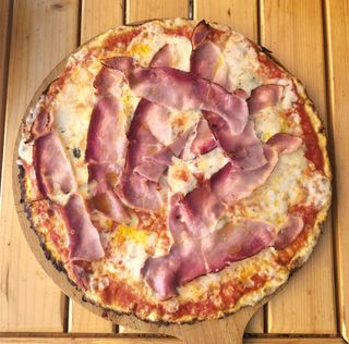 Pizze Rosse Gorgonzola E Speck (33 Cm.)