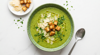 Supa crema de broccoli cu parmezan