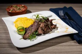 Pastrama la gratar