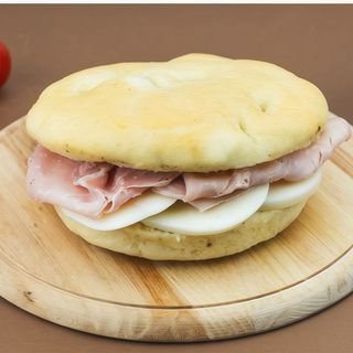 Schiacciatina salsiccia e stracchino grande