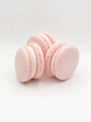 Macaroons cu capsuni