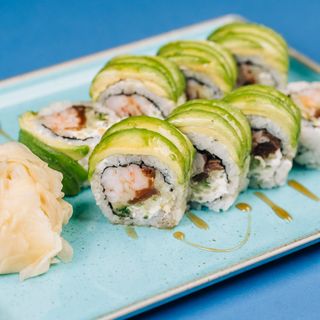 Krewetki, ogórek, tykwa, serek - awokado, sos słodki