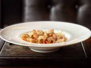 Локшина з ковбасками (280g)