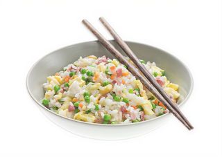 arroz frito con tres delicias