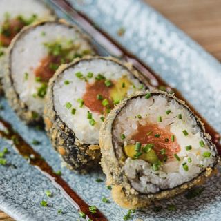 Hot Shake Futomaki (6 Uds.)