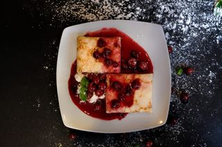 Palačinci tiramisu sa preljevom višnja