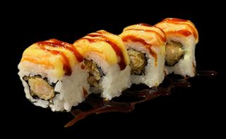  214.uramaki tiger flambe