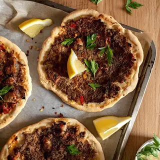 Menu Lahmancun (Pizza Turca)