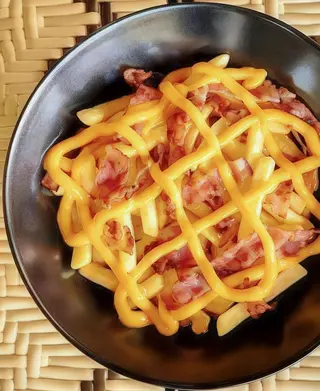 Bacon cheese fries