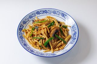 Цомян с курицей и грибами 