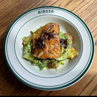 Салат зі скумбрією (280г)