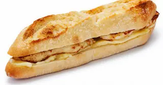 Bocadillo De Pechuga De Pollo Con Pimiento