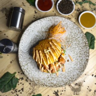 Суши бургер с малосоленым лососем 