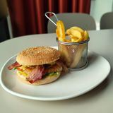 Honey sendvič  250 gr