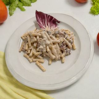 Sedanini gorgonzola, radicchio e salsiccia