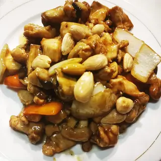 Pollo Con Almendras