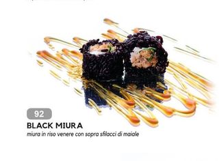 92. Uramaki black miura