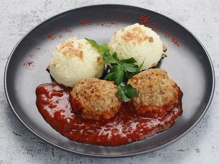 Pulpety w sosie pomidorowym z purée Тефтелі в томатному соусі з пюре (460g)