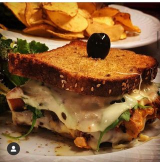 Tosta de Frango e Cogumelos