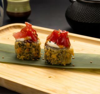 148 Hosomaki Frito De Atún (8 Uds.)
