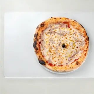 Pizza Vesuvio