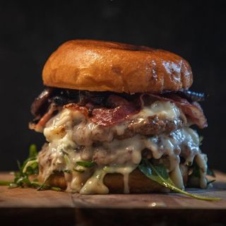 Santi´s Gorgonzola Bomba