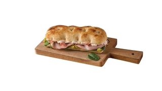 Schiacciata z mortadelą i ricottą