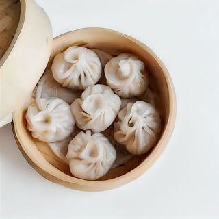 16. Gyoza carne  4pz