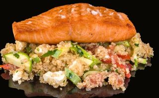 Филе от сьомга с черен ориз и едамаме(350гр.)