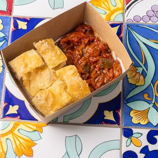 Caponatina di melanzane con focaccia