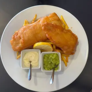 Filé de Peixe Frito com Batata Fritas