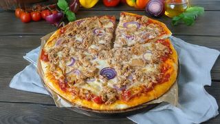 Pizza cu ton
