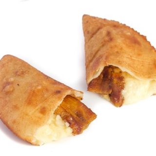 Empanada De Tajadas Con Queso