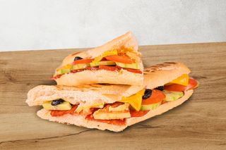 Панини с Пеперони (пикантен) и Кашкавал /голям/