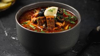 ნაკრები ხორცის სალიანკა