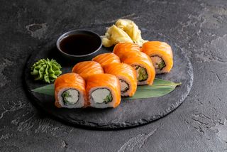 Рол Філадельфія з лососем с/с  1 шт