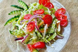 Mešana letnja salata