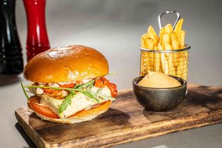 Meniu HALLOUMI BURGER