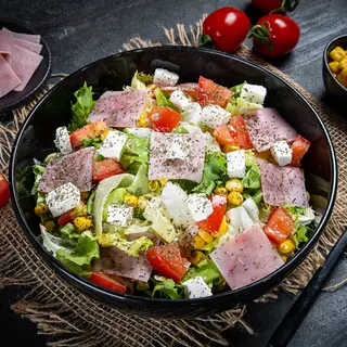 Salata Domino's