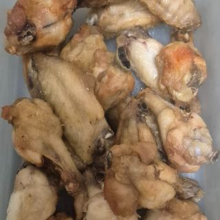 Ración De Alitas Fritas Con Patatas (6)