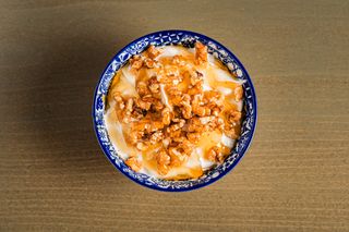 Crema di Autentico Yogurt Greco con miele e noci