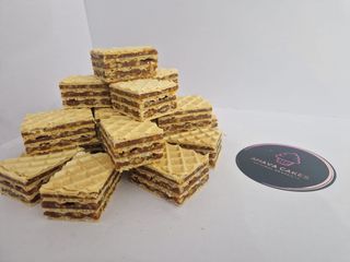 Napolitană cu nucă